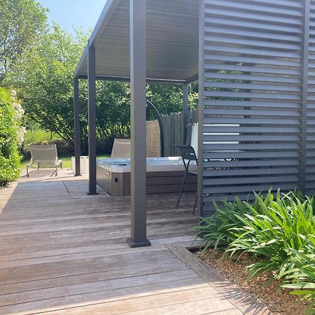 Un Moment A La Campagne Bed & Breakfast Pleuven ภายนอก รูปภาพ