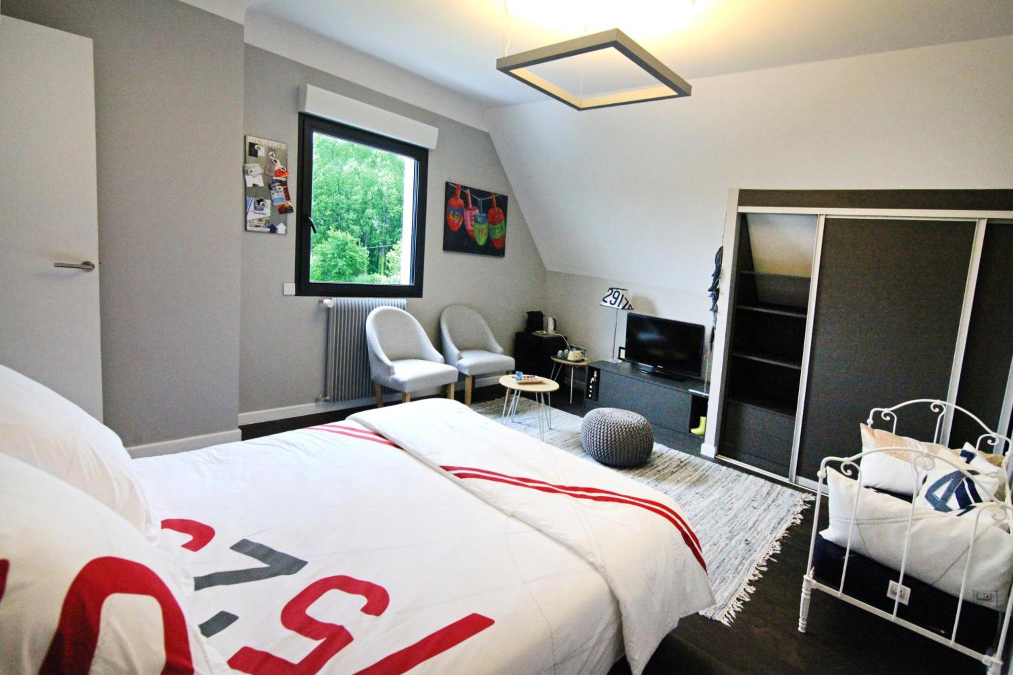 Un Moment A La Campagne Bed & Breakfast Pleuven ภายนอก รูปภาพ